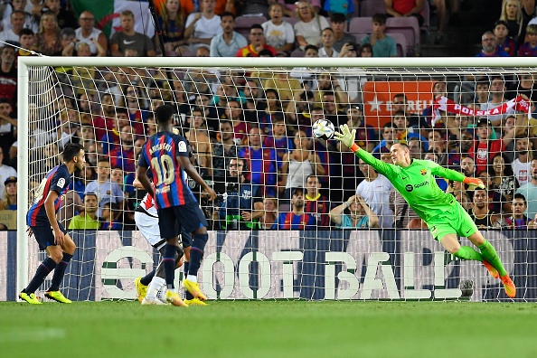 Vallecano pha hong man ra mat cua Lewandowski tai La Liga anh 8