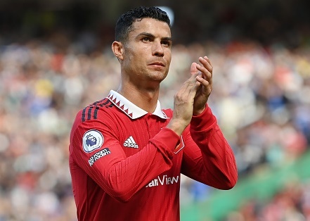 Ronaldo giai quyet xong vu dap dien thoai cua CDV Everton hinh anh