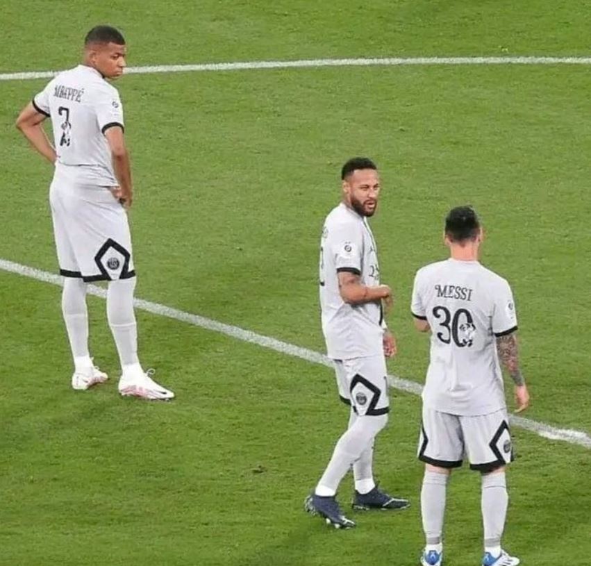 Mbappe to thai do Messi anh 1