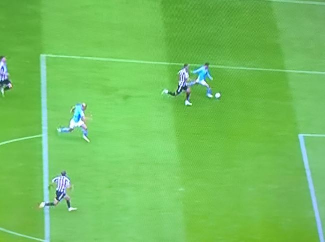 Foden khong chuyen cho Haaland anh 1