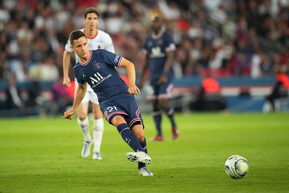 8 be boi tai PSG anh 4