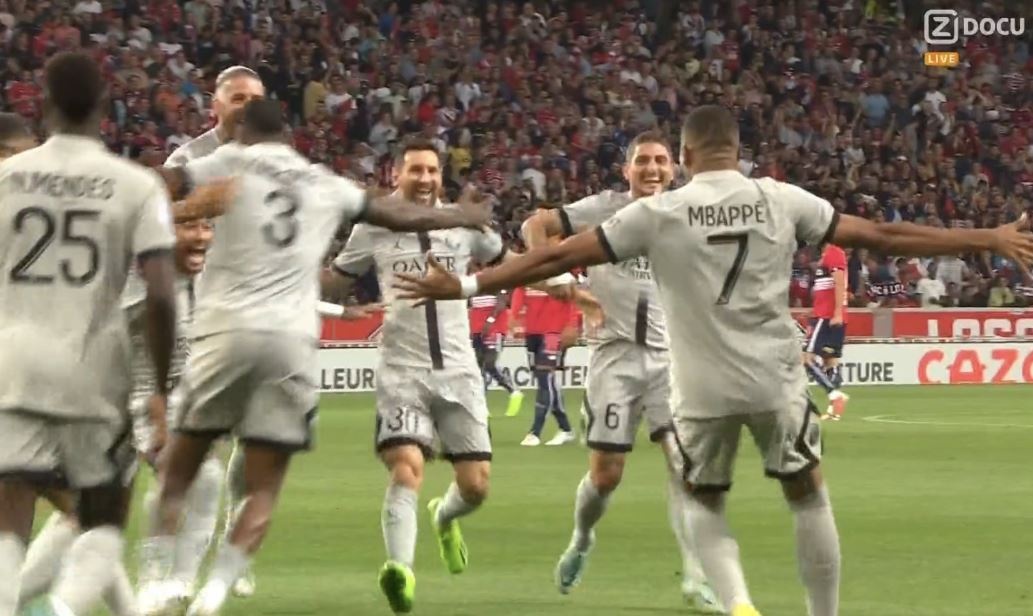 Messi phan ung anh 2