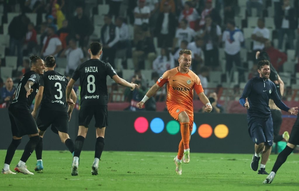 Phan luoi o phut 90 anh 4