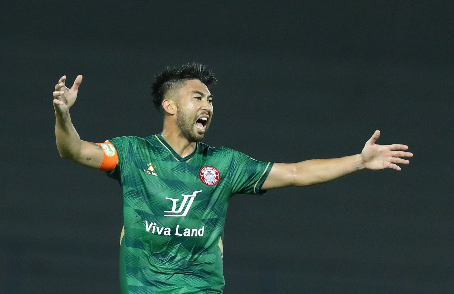 Lee Nguyen bi kem chat anh 1