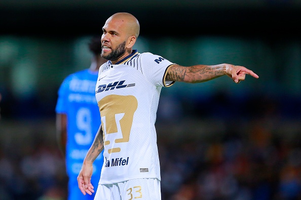 Dani Alves bi la o anh 1