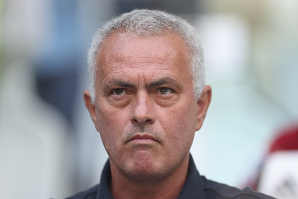 Thay tro Mourinho dut mach thang tai Serie A hinh anh