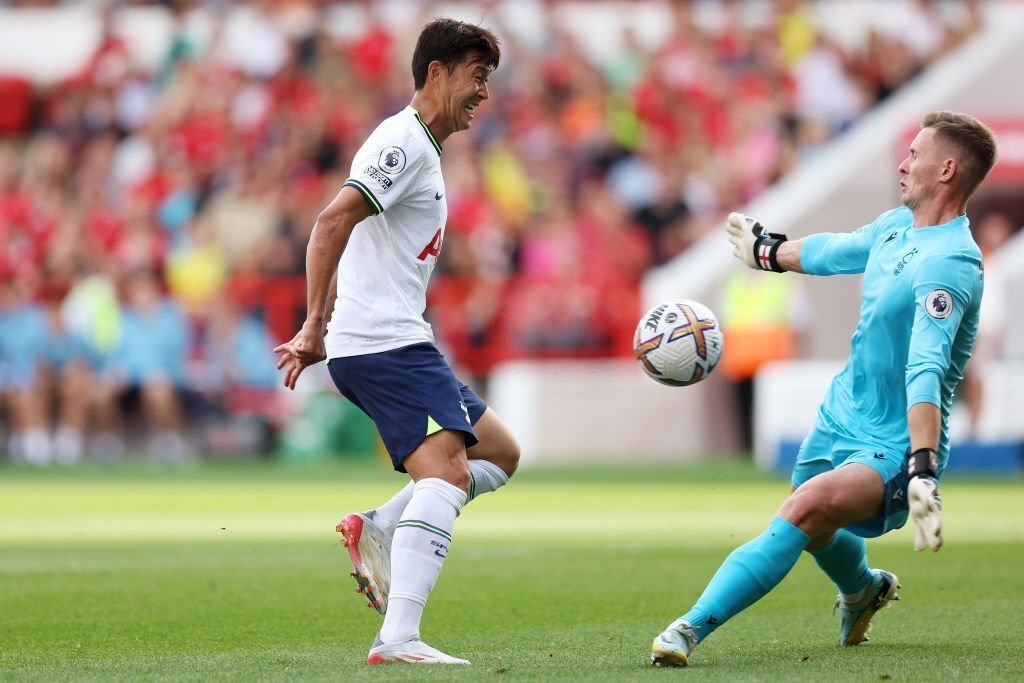 Tottenham dau Nottingham anh 6