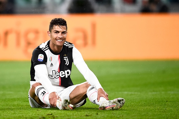 Real ban cau thu anh 1