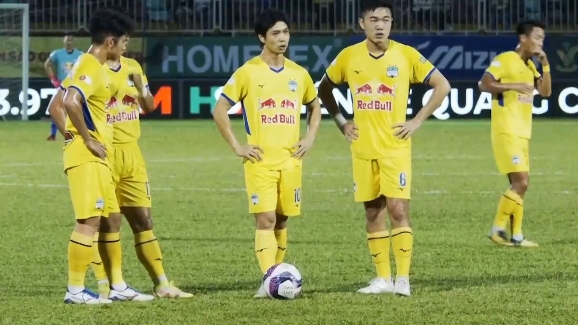 HAGL vs Sai Gon anh 1