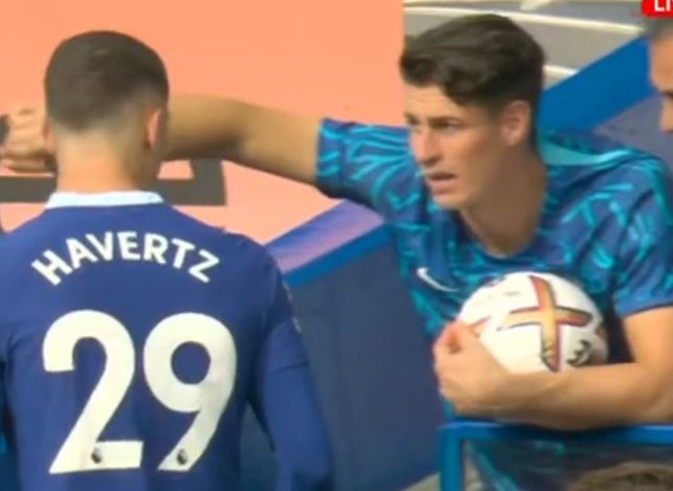 Kepa chi dao dong doi tu ghe du bi hinh anh