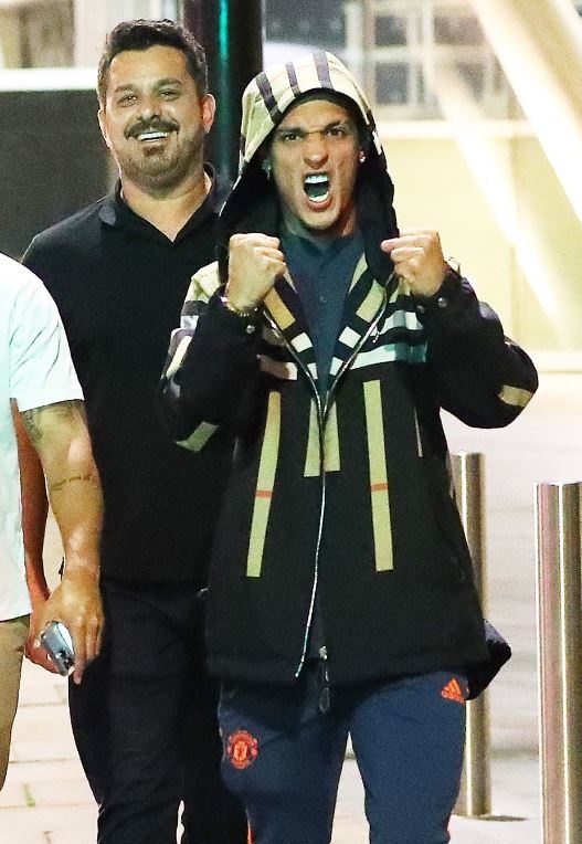 Antony di an mung anh 1