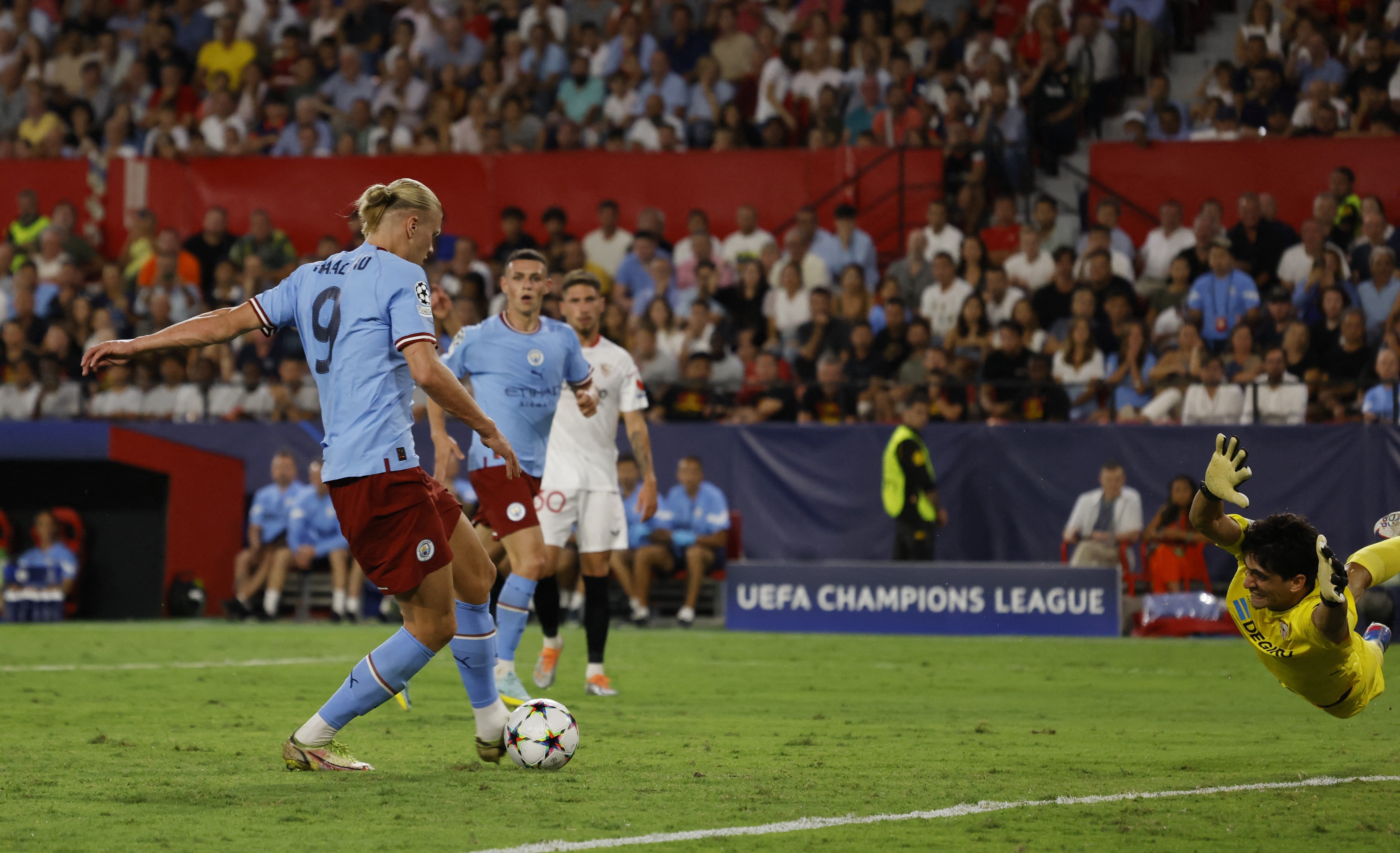 Haaland ghi ban anh 6