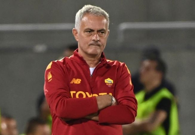 Thay tro Mourinho thua lien tiep hinh anh