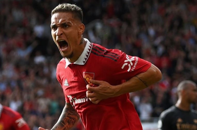 Antony thay vai tro cua Ronaldo trong phong thay do hinh anh