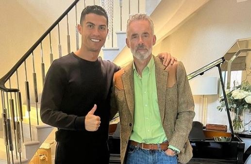 Ronaldo gap nha tam ly hoc hinh anh