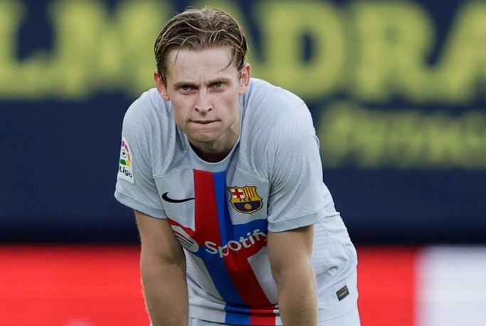 CDV bi dot quy trong tran dau cua Barca hinh anh