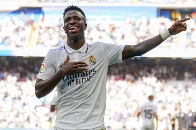 Real chiem ngoi dau cua Barca sau tran thang 4-1 hinh anh