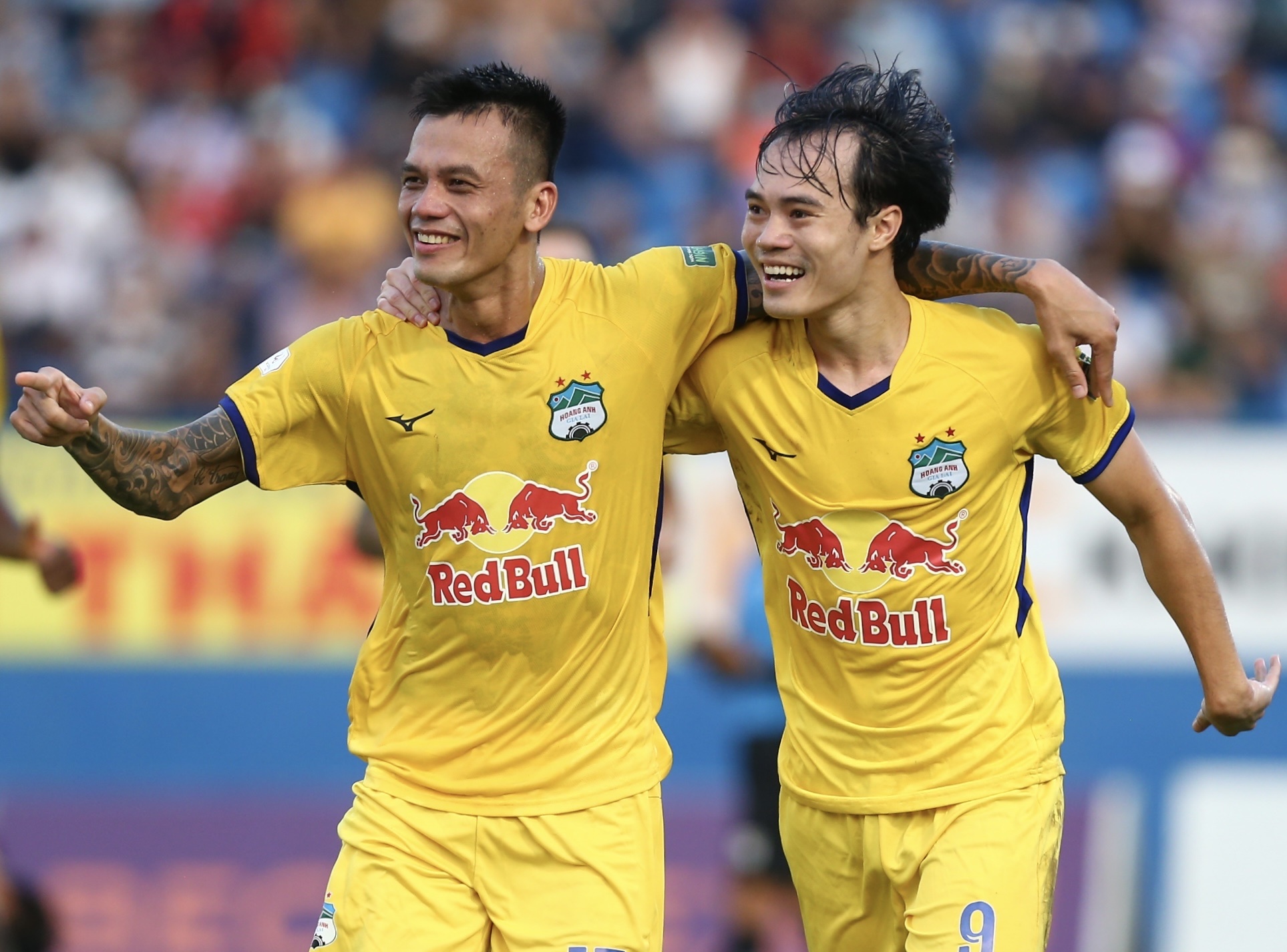 Binh Duong dau HAGL anh 1