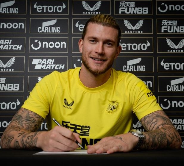 Newcastle chieu mo Karius anh 1