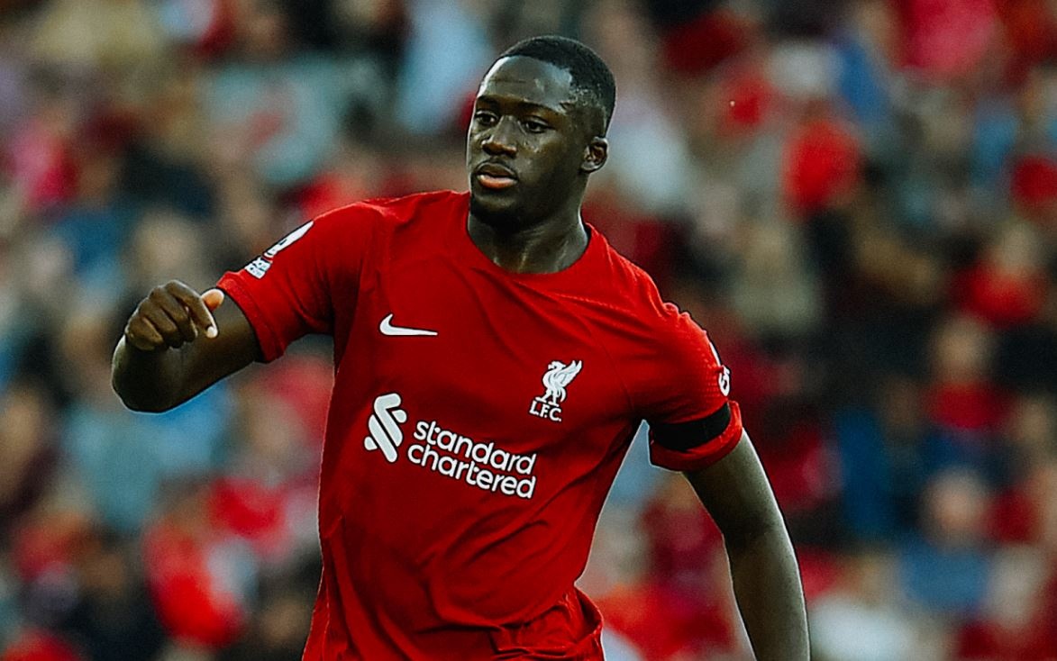 Benzema khong len tuyen Phap anh 11