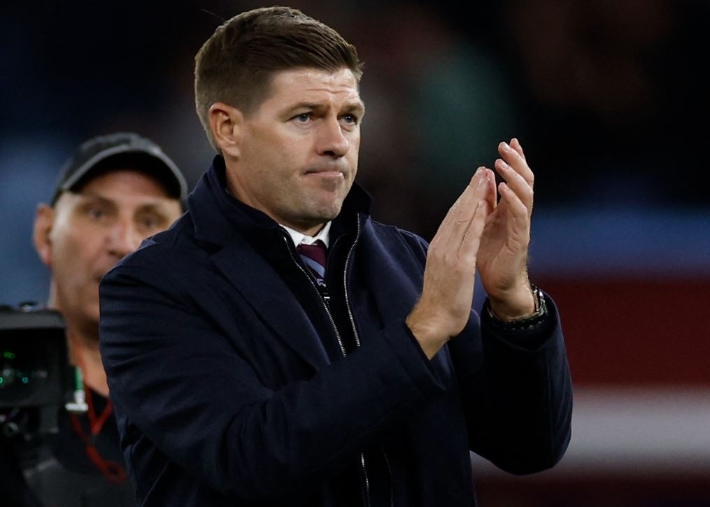 Thay tro Gerrard thang tran dau sau hon mot thang hinh anh