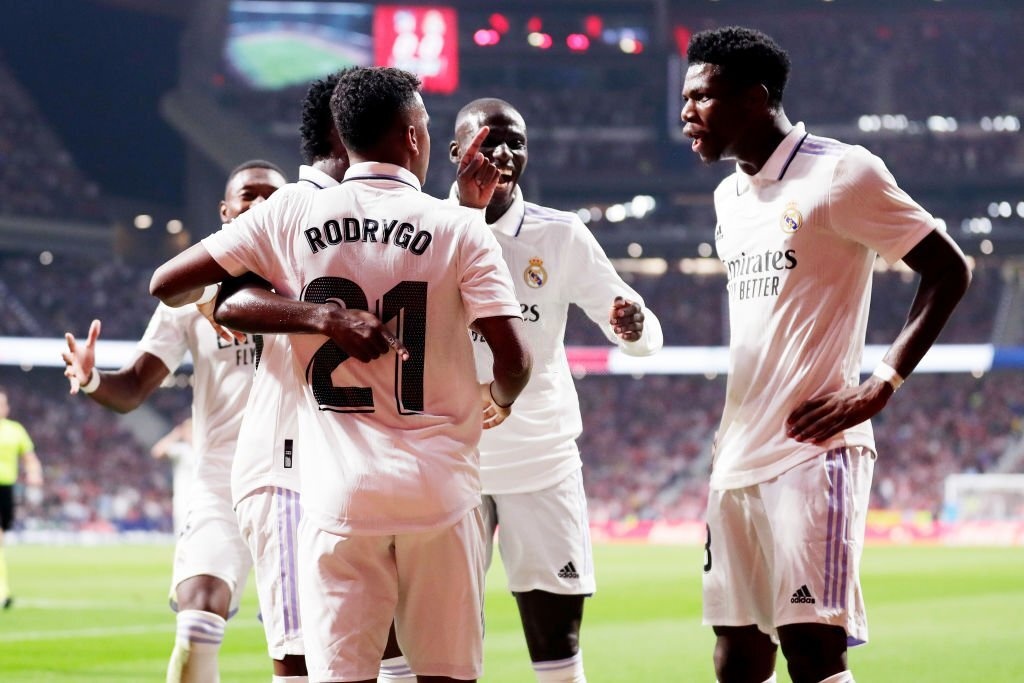 Vinicius nhay mua anh 2