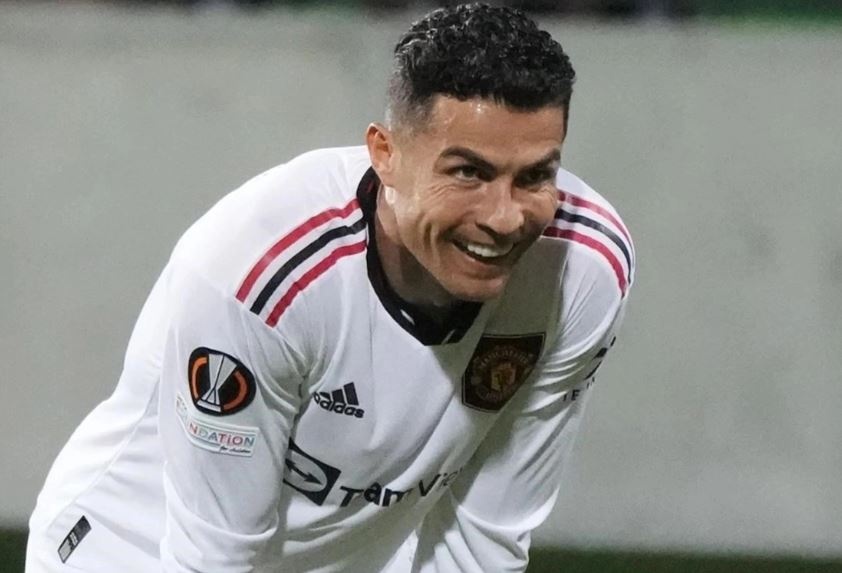 Cau thu Man United bi ngo doc sau tran dau o Europa League hinh anh