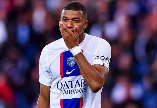 Real Madrid doi thai do voi Mbappe hinh anh