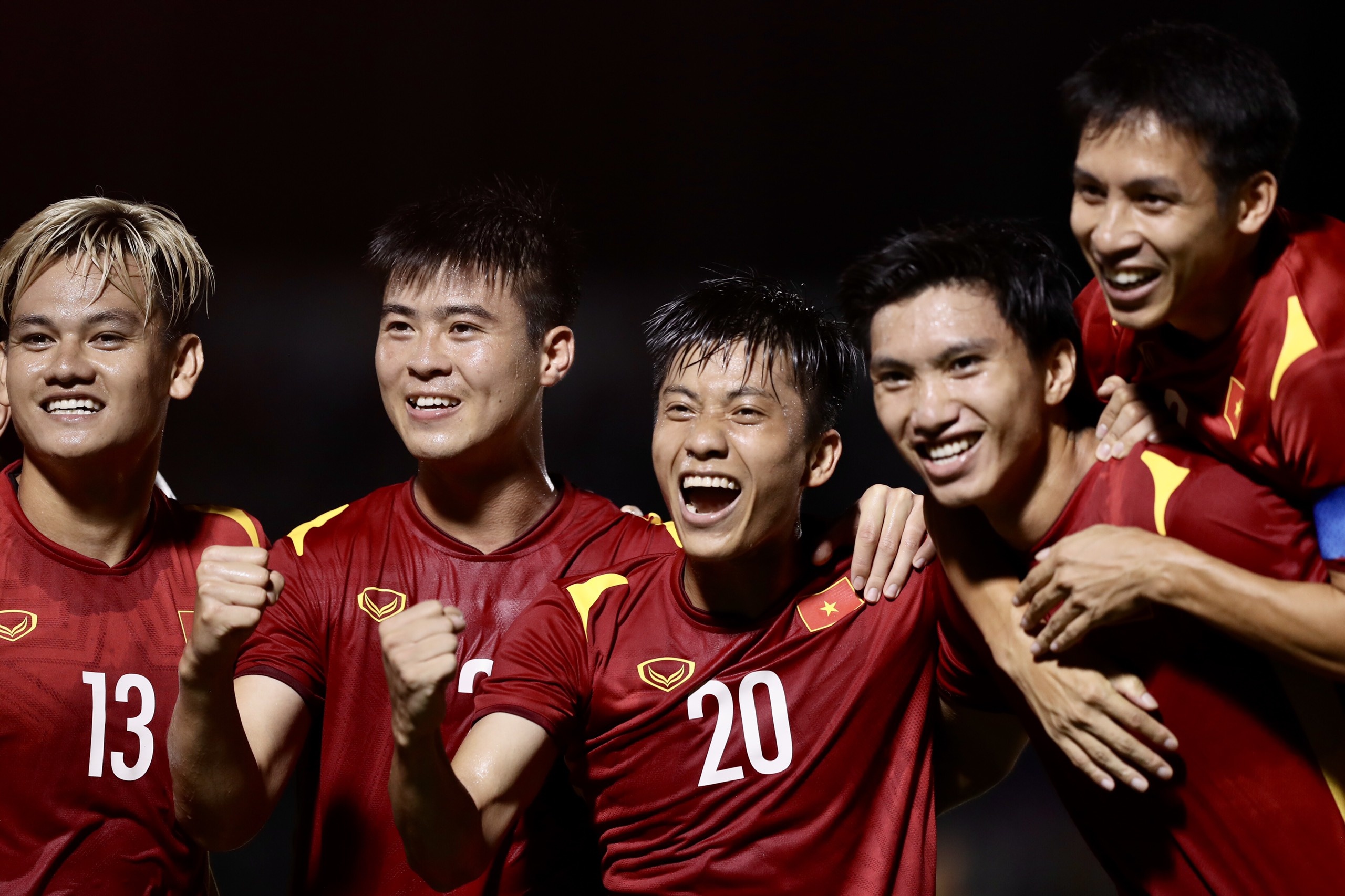 Tuyen Viet Nam giao huu anh 1