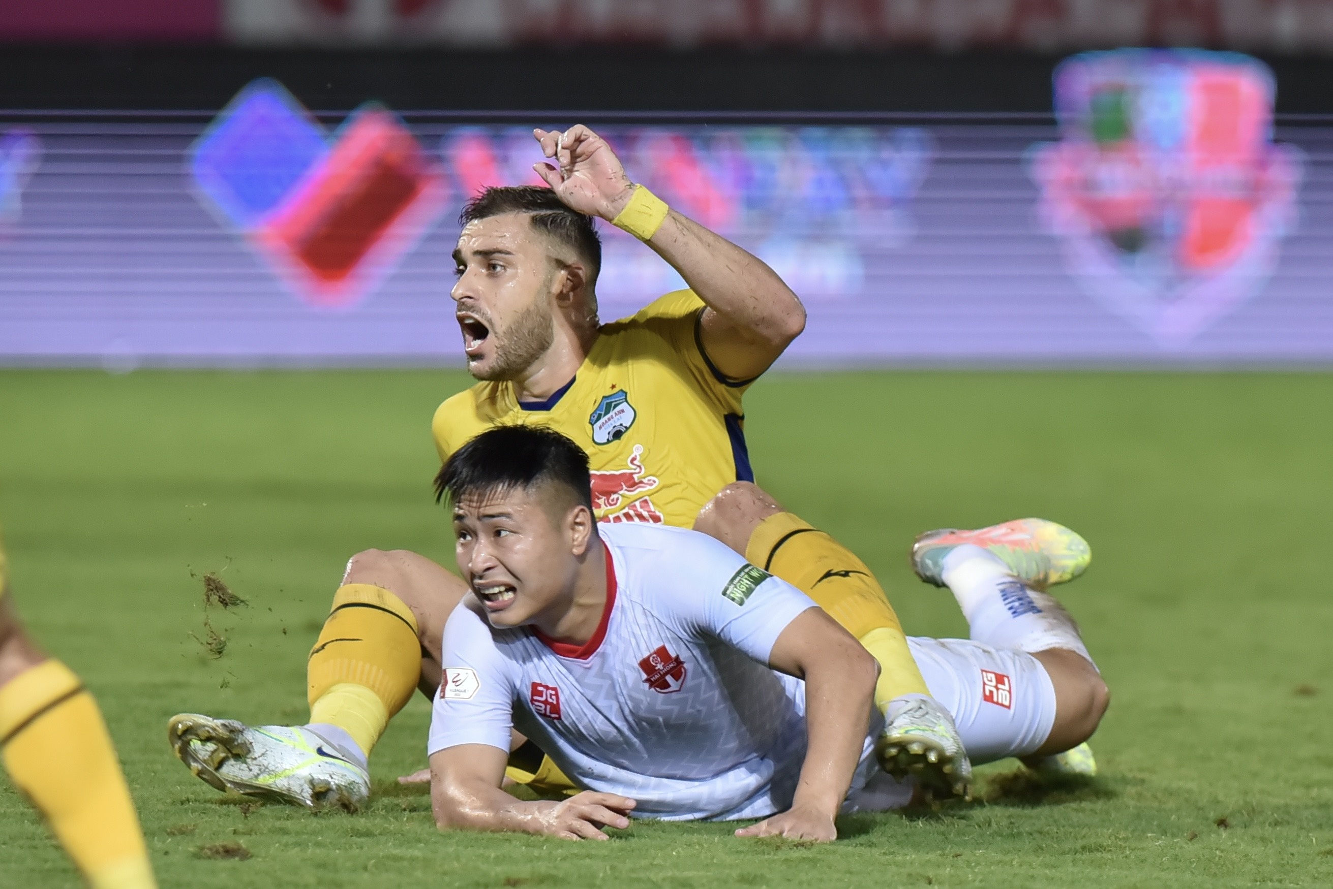 Hai Phong dau HAGL anh 2