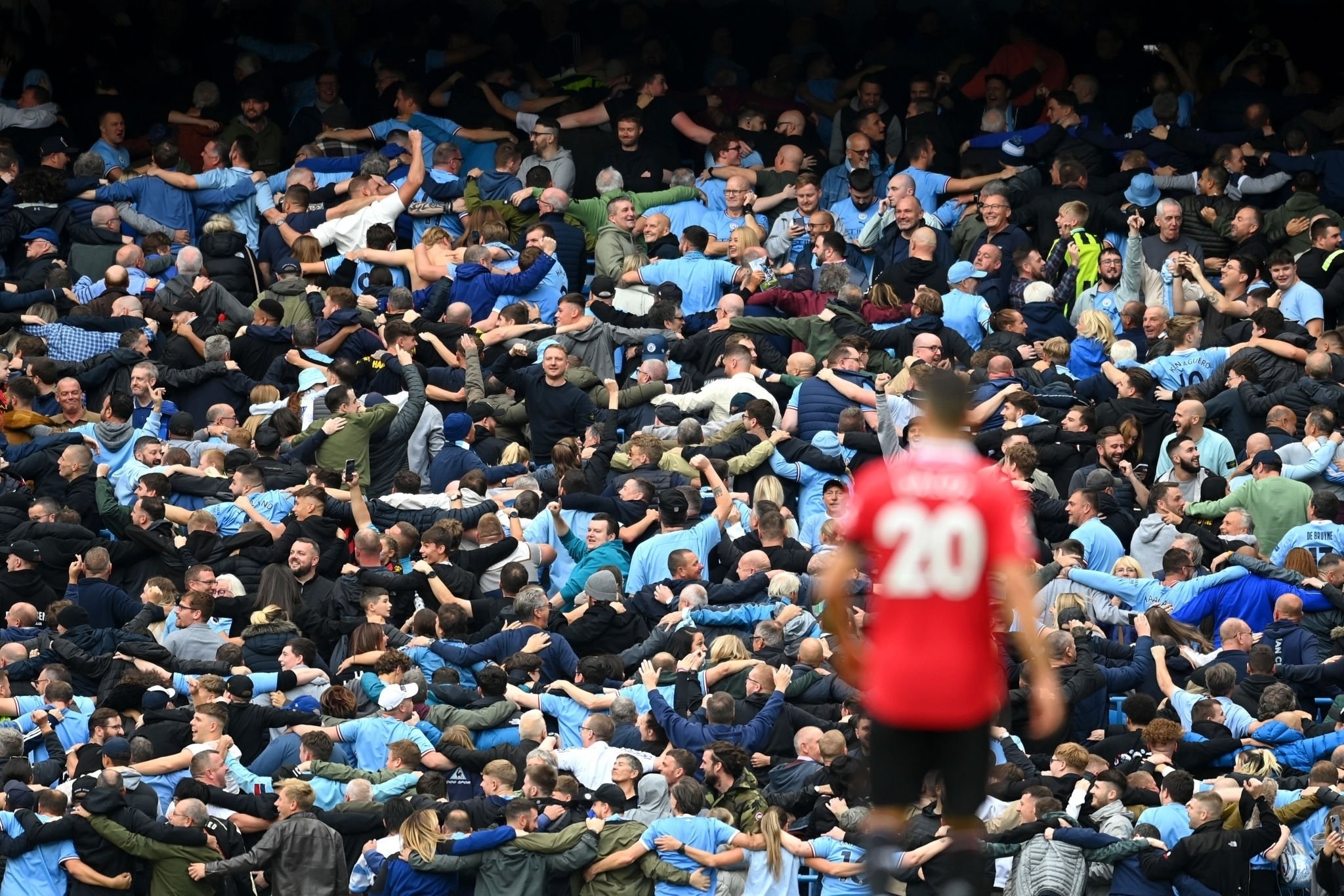 Haaland nhuong Foden anh 7