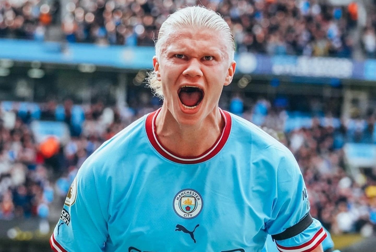 Haaland: 'Thanh Manchester mang mau xanh' hinh anh