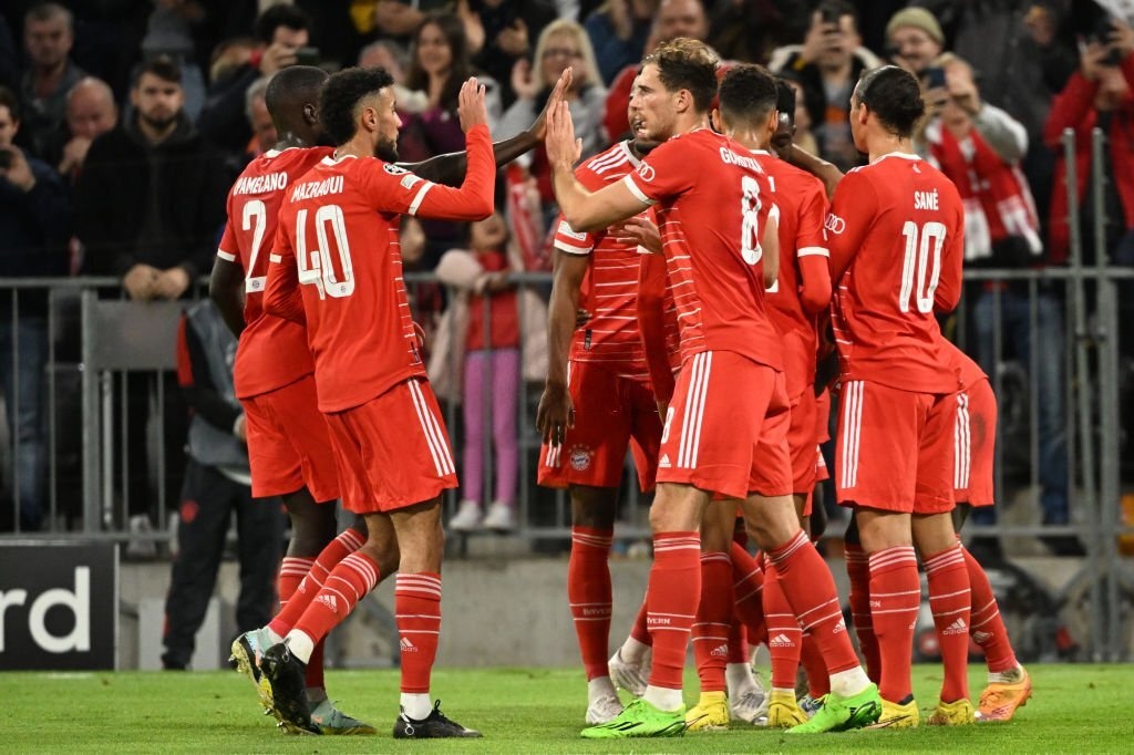 Bayern thang Plzen anh 1