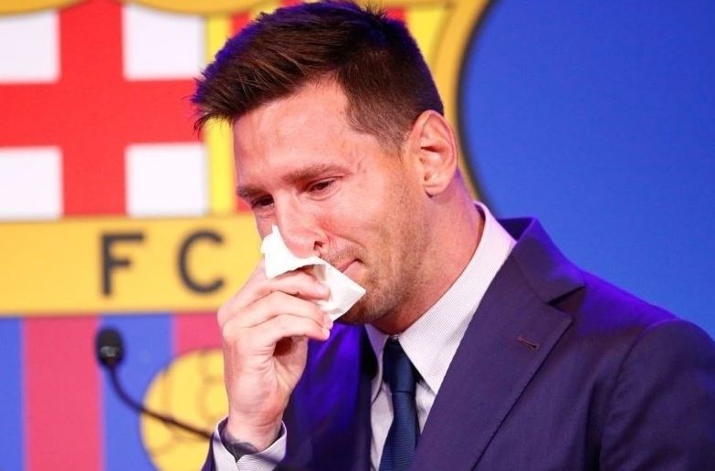 Suarez: 'Messi phai chiu dung rat nhieu' hinh anh