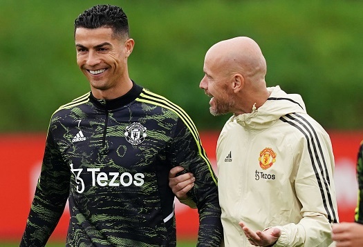HLV Ten Hag gui thong diep den Ronaldo sau man loi nguoc dong hinh anh