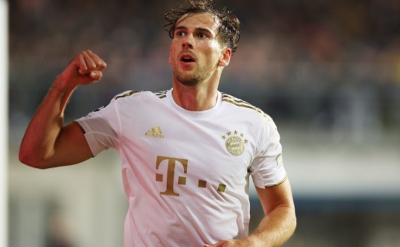 Bayern vao vong 16 doi Champions League sau tran thang 4-2 hinh anh