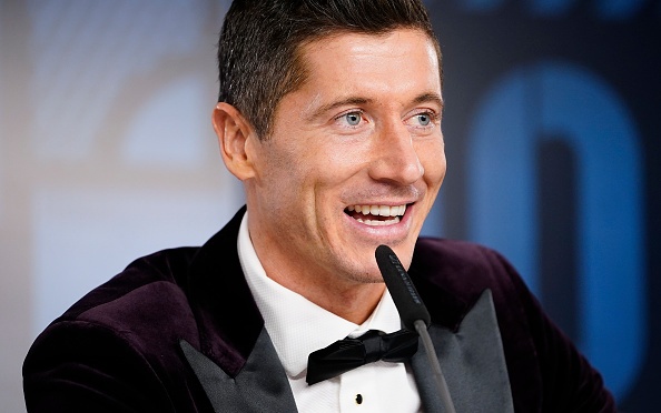 Lewandowski: 'Hy vong Qua bong vang nam nay khong bi huy' hinh anh