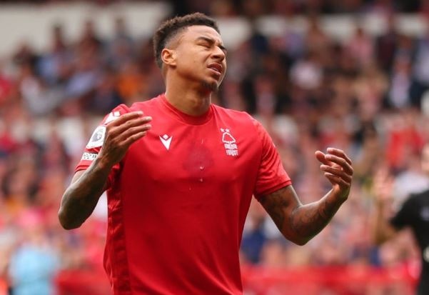 Lingard cung dong doi xep bet bang tai Premier League hinh anh