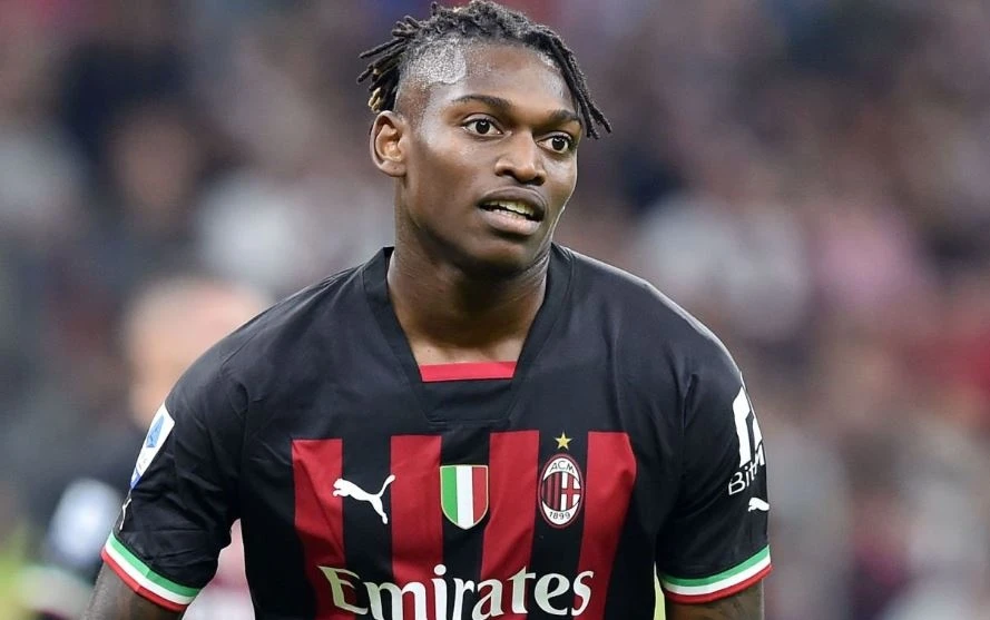 Erik ten Hag muon chieu mo tien dao AC Milan hinh anh