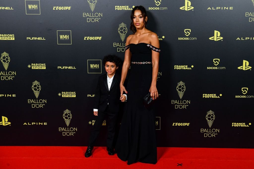 vo va ban gai Benzema anh 1