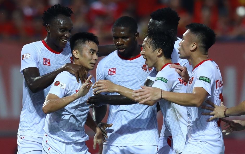 CLB Ha Noi thua Hai Phong 2-3 hinh anh