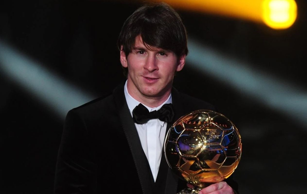 Ronaldo gianh Qua bong vang anh 4