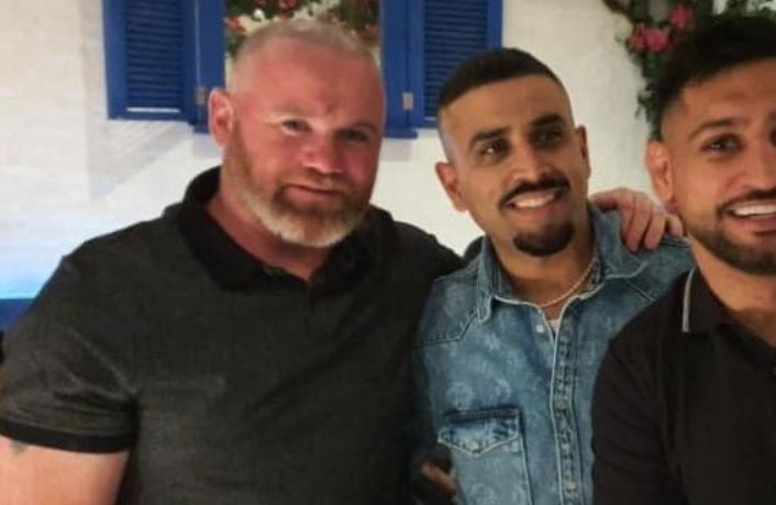 Ve ngoai khac la cua Rooney hinh anh