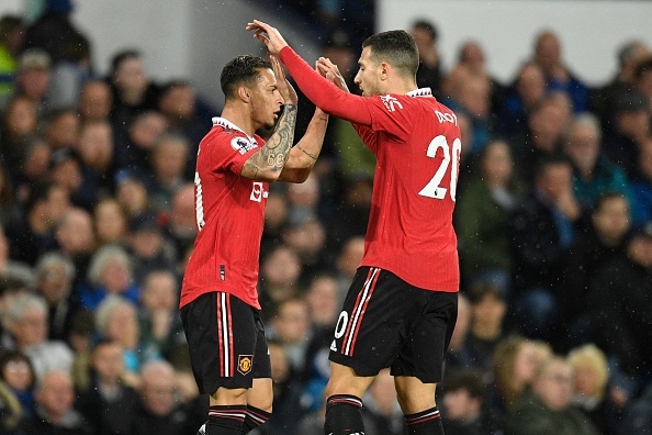 Antony bieu dien anh 1