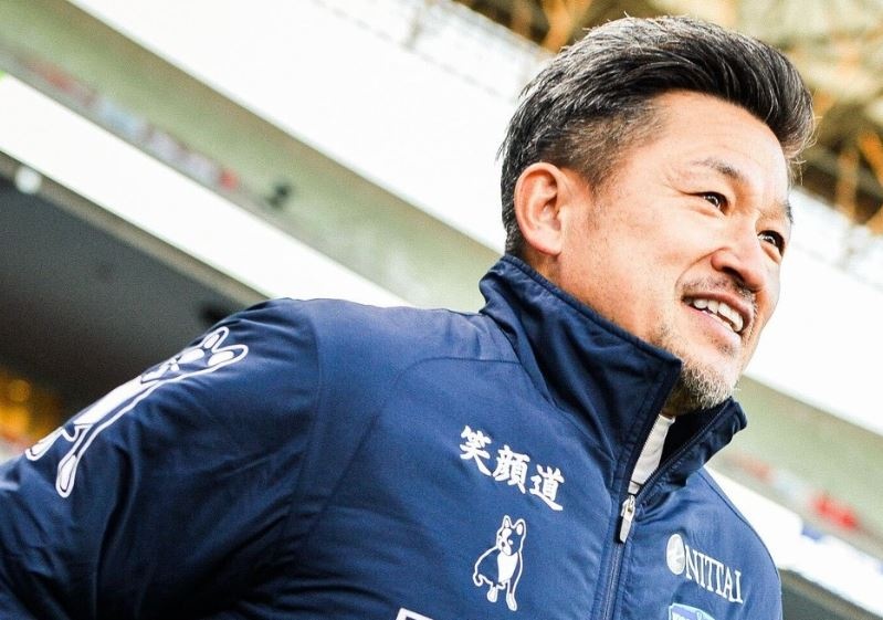 Huyen thoai Miura lap ky luc o tuoi 55 hinh anh