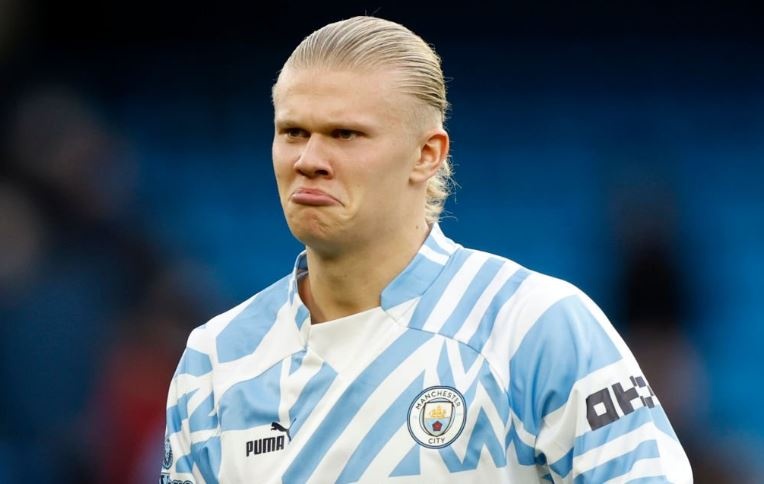 CLB Premier League tu choi mua Haaland voi gia re hinh anh