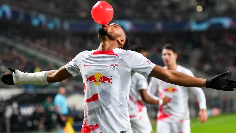 CLB 13 nam tuoi gay an tuong tai Champions League hinh anh