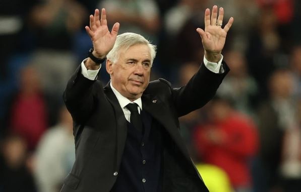 Carlo Ancelotti pha ky luc cua Sir Alex o Champions League hinh anh