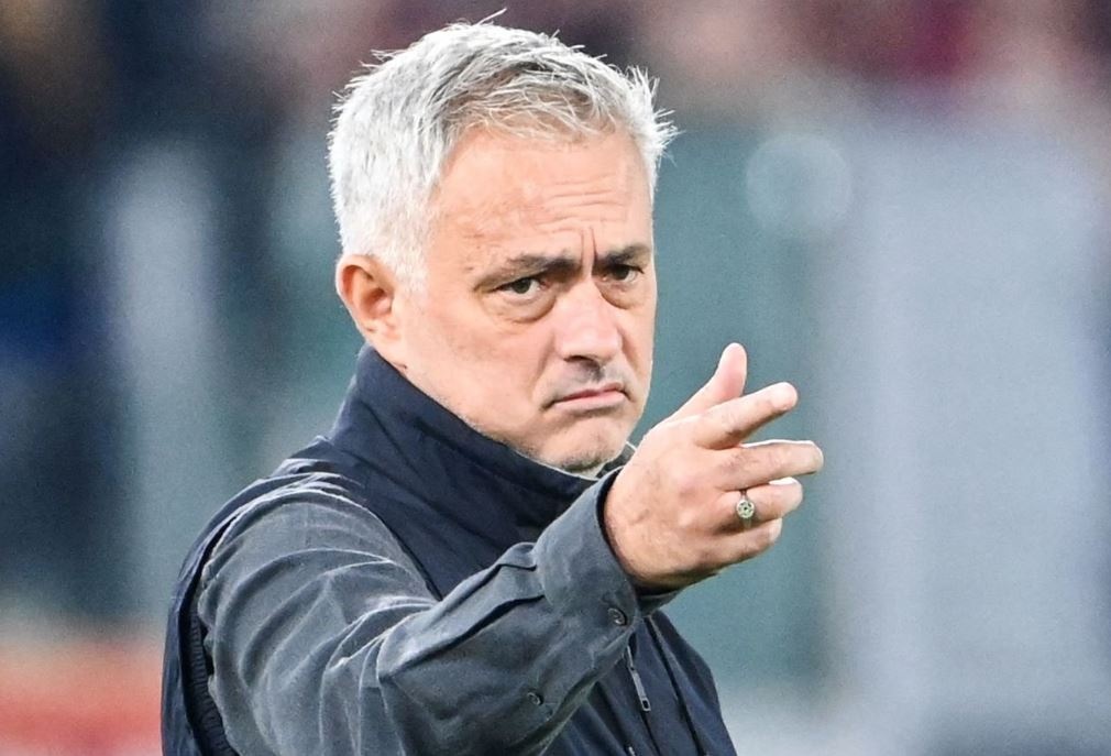 Thay tro Mourinho qua vong bang Europa League sau man loi nguoc dong hinh anh