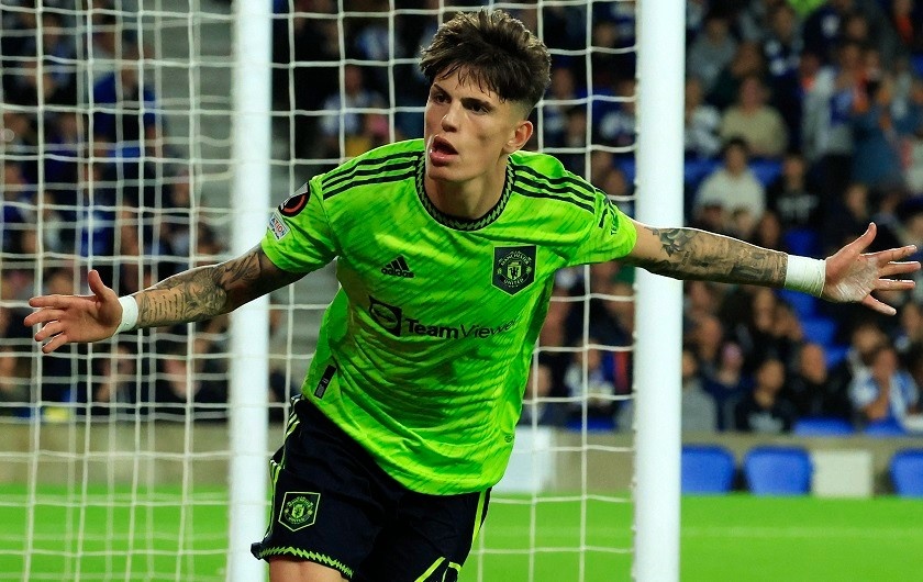 Tien dao Man United pha ky luc ton tai 58 nam hinh anh